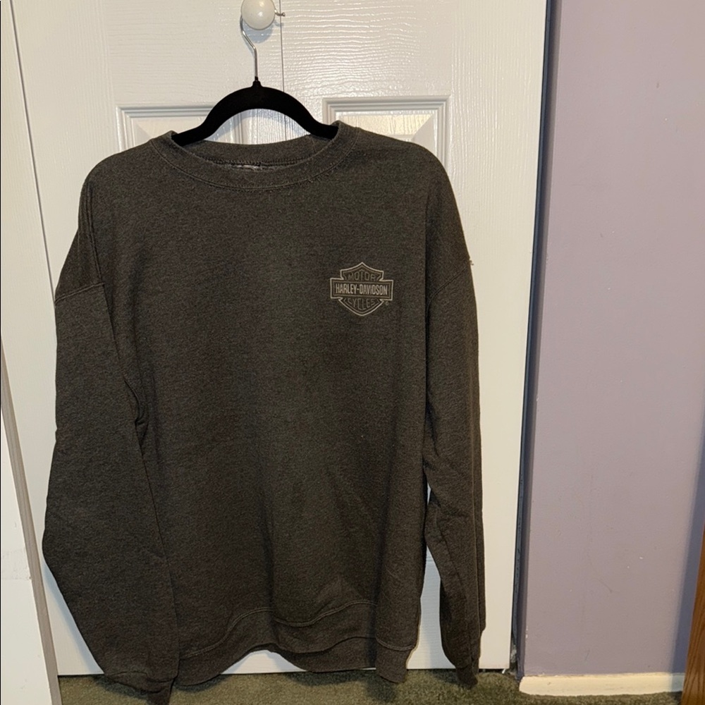 Harley-Davidson Gray Crewneck Sweater with Ribbed Cuffs